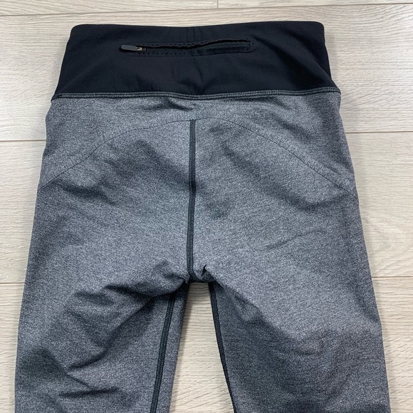 Lululemon Smooth Stride Crop Leggings Heathered Black - Picture 8 of 16
